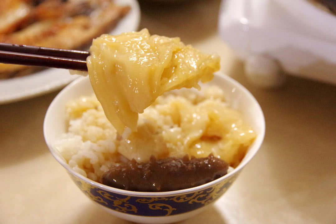 蚝油花菇焖花胶,正宗鲜炖花胶做法