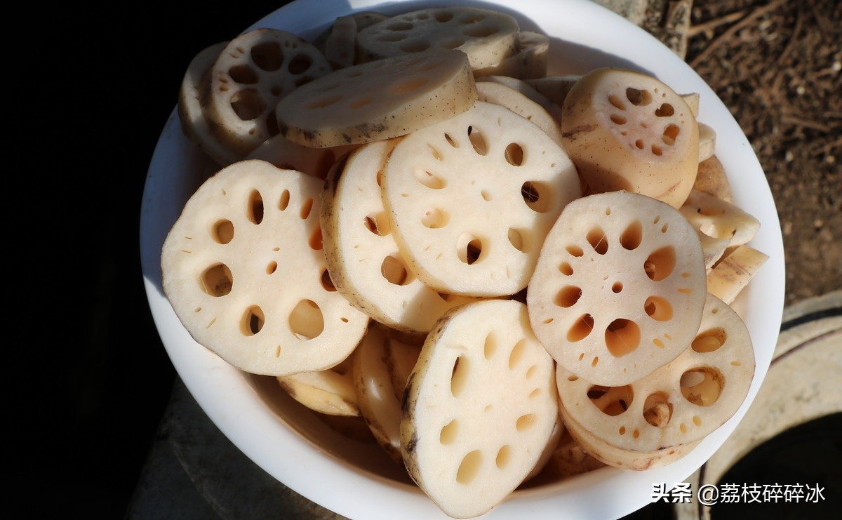 买莲藕怎么挑选莲藕会粉,买莲藕怎样的好吃