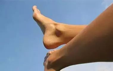 脚能看出人的健康状况,脚看出疾病的症状