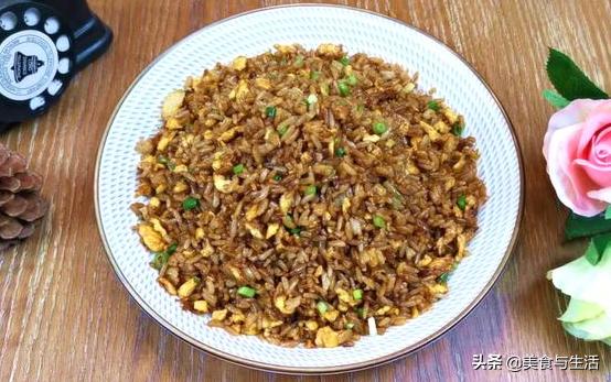 怎么让炒饭一粒一粒的不粘锅呢,炒饭怎么成一粒一粒的还不粘锅