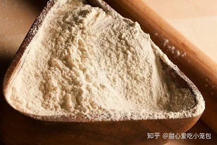 山药蛋和莜面栲栳栳,只有莜面栲栳栳还有个山药蛋