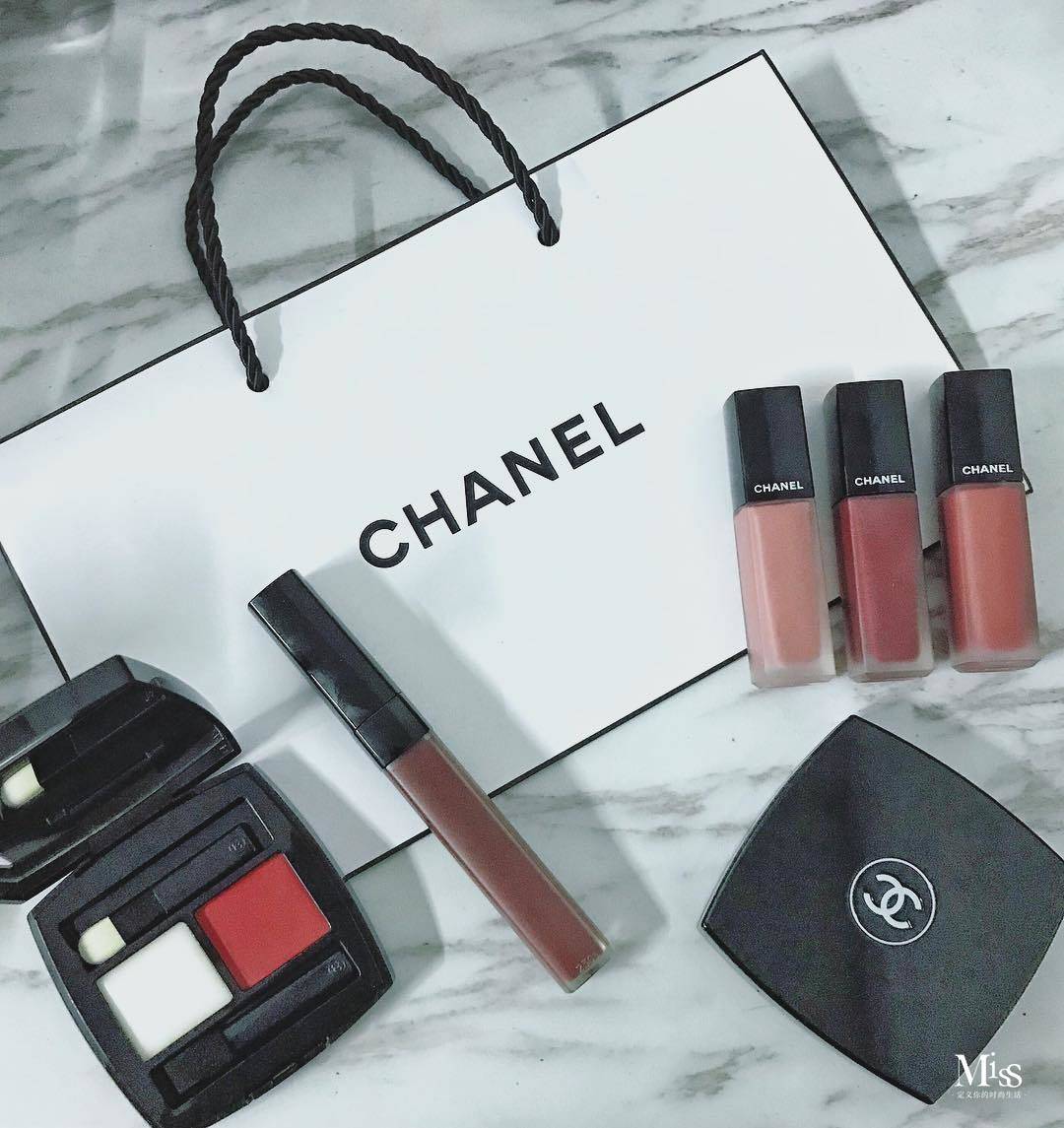 有什么口红适合素颜用,有什么适合素颜涂的口红或唇釉