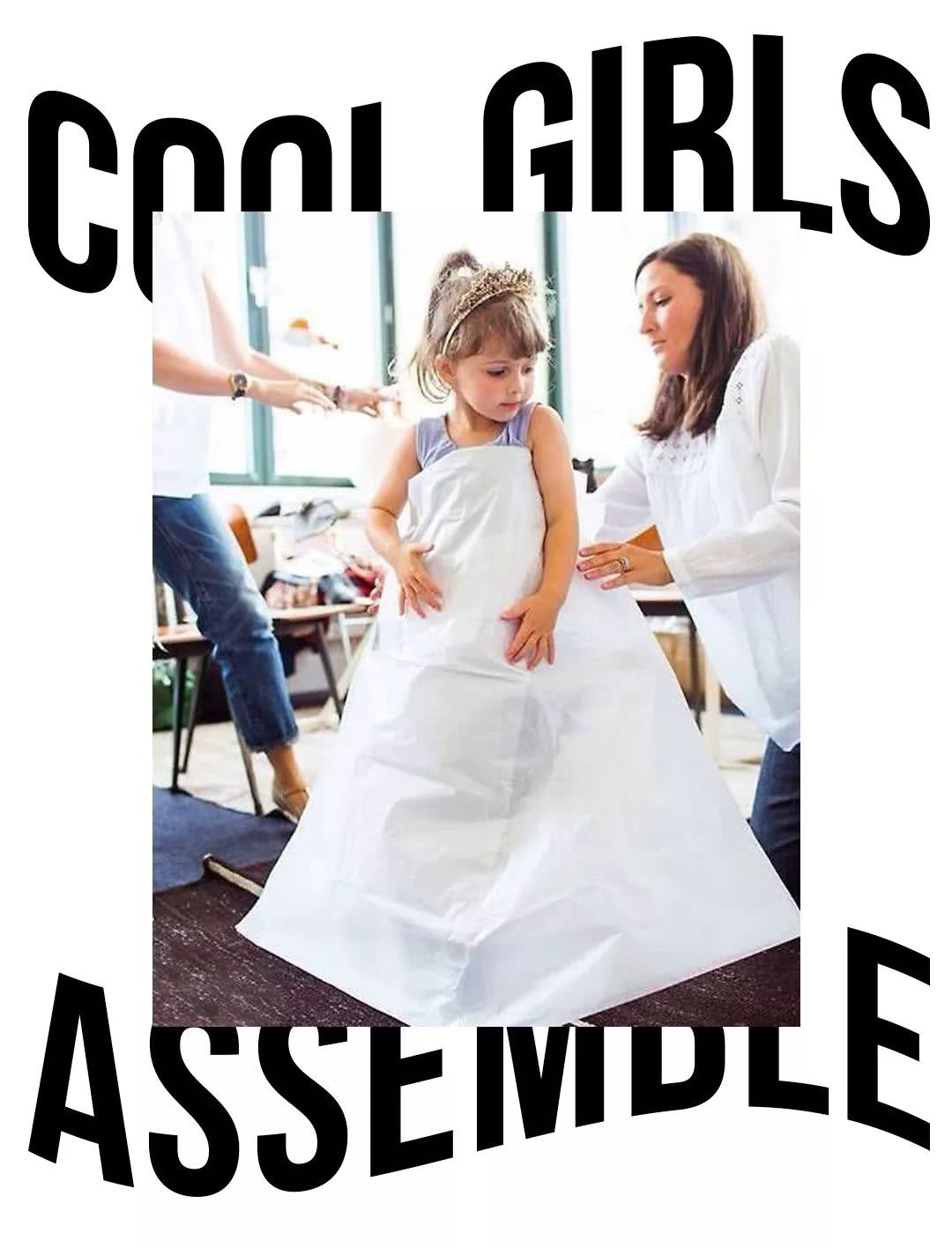 我带身高155的同事来到童装部，结果她逛疯了……