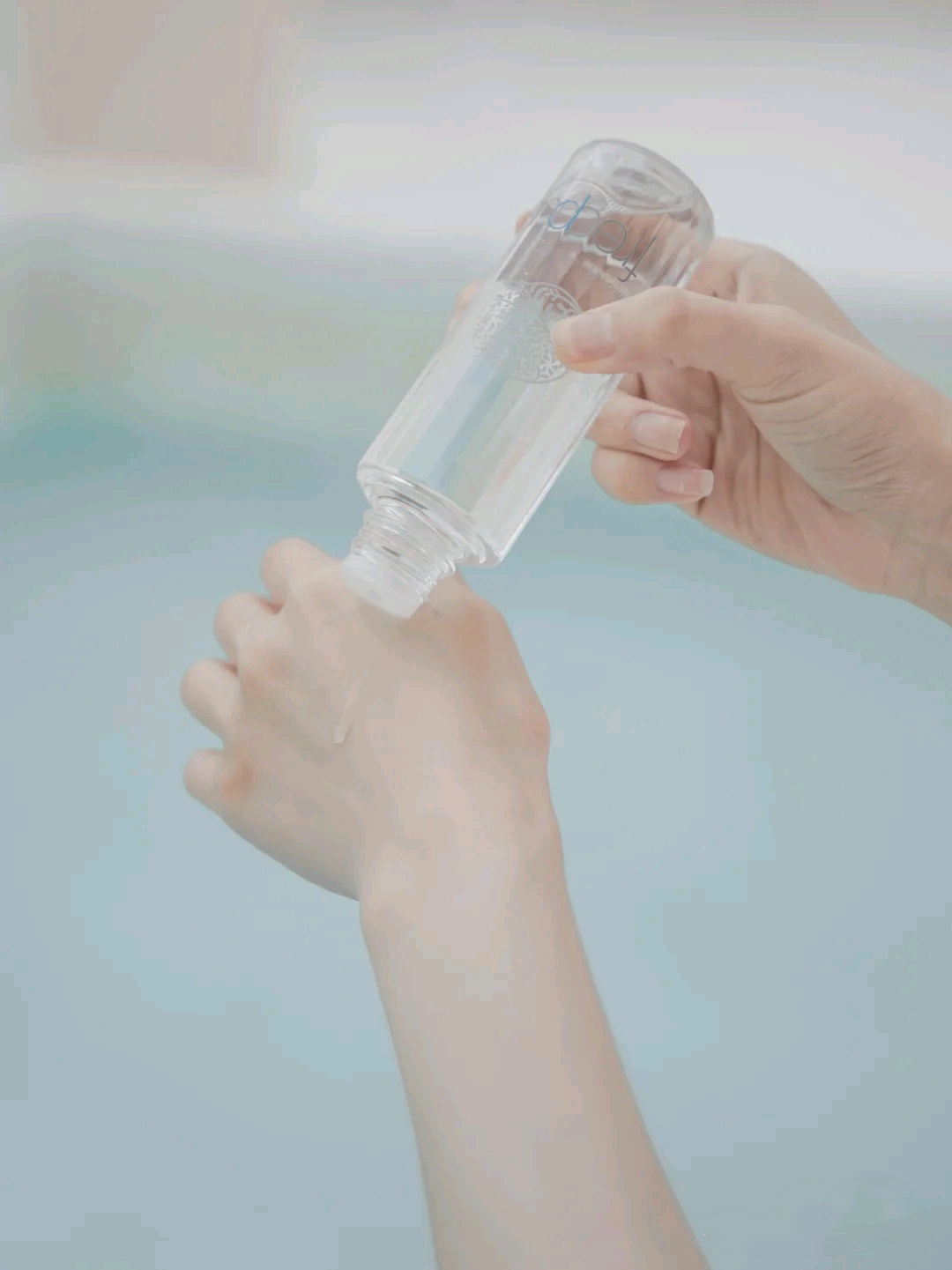 雪花秀弹力滋润提亮补水水乳,混合皮肤雪花秀的水乳测评