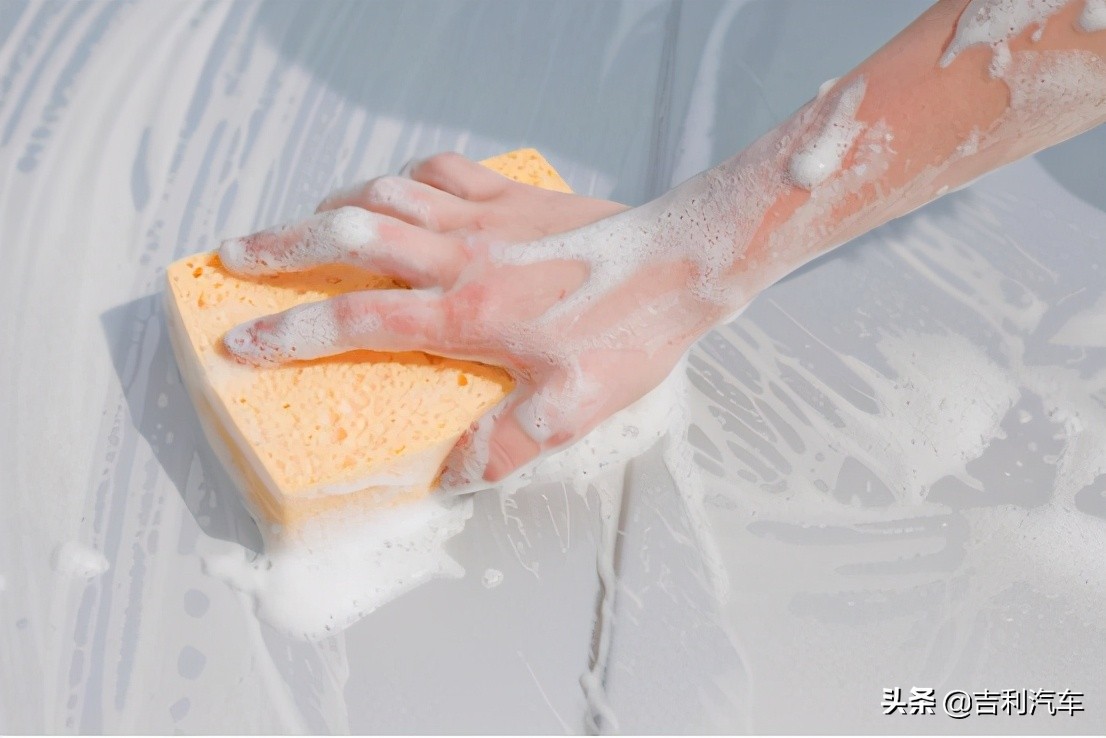 摩托洗车注意要点,自己洗车需要注意哪些事项