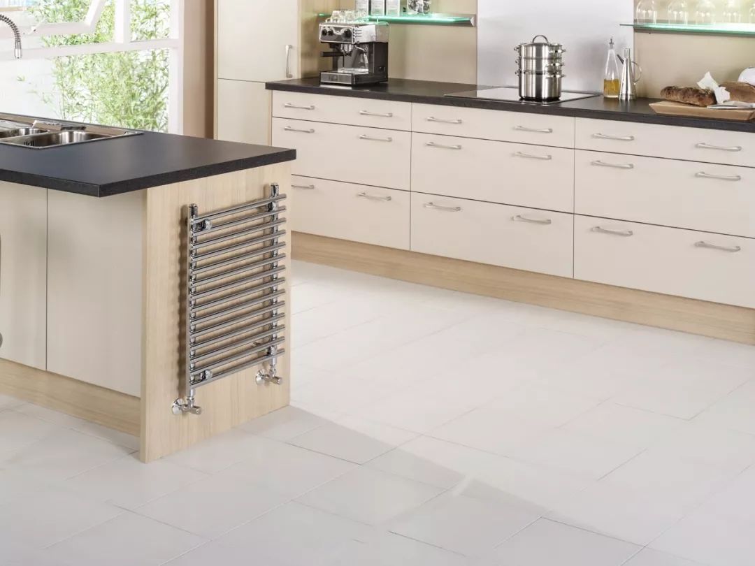 卫生间瓷砖缝隙可以用美缝剂吗,瓷砖缝隙用美缝剂还是水泥基