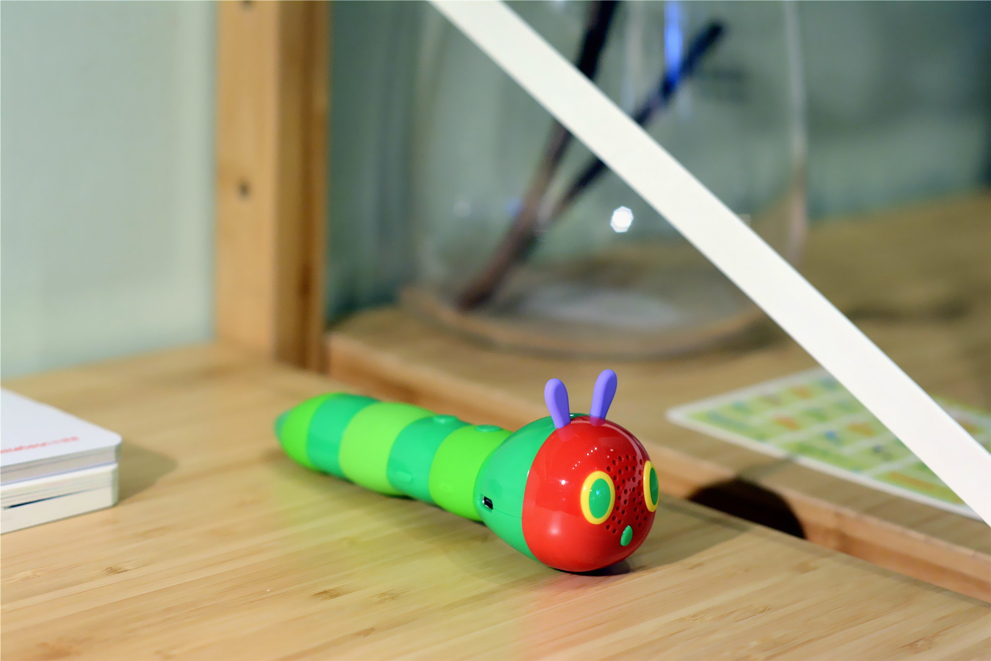 毛毛虫点读笔绘本入门,小彼恩和毛毛虫点读笔是什么关系