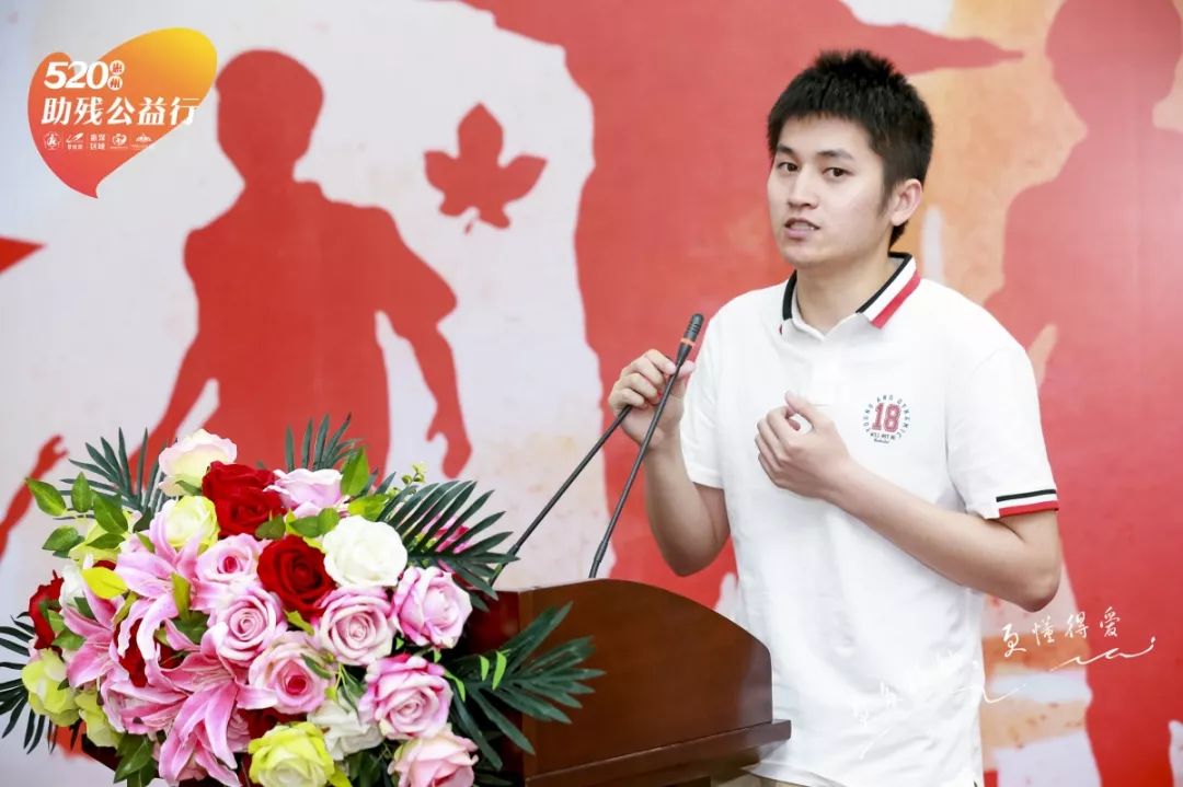 特殊学校用手语来交流,特殊教育学校手语