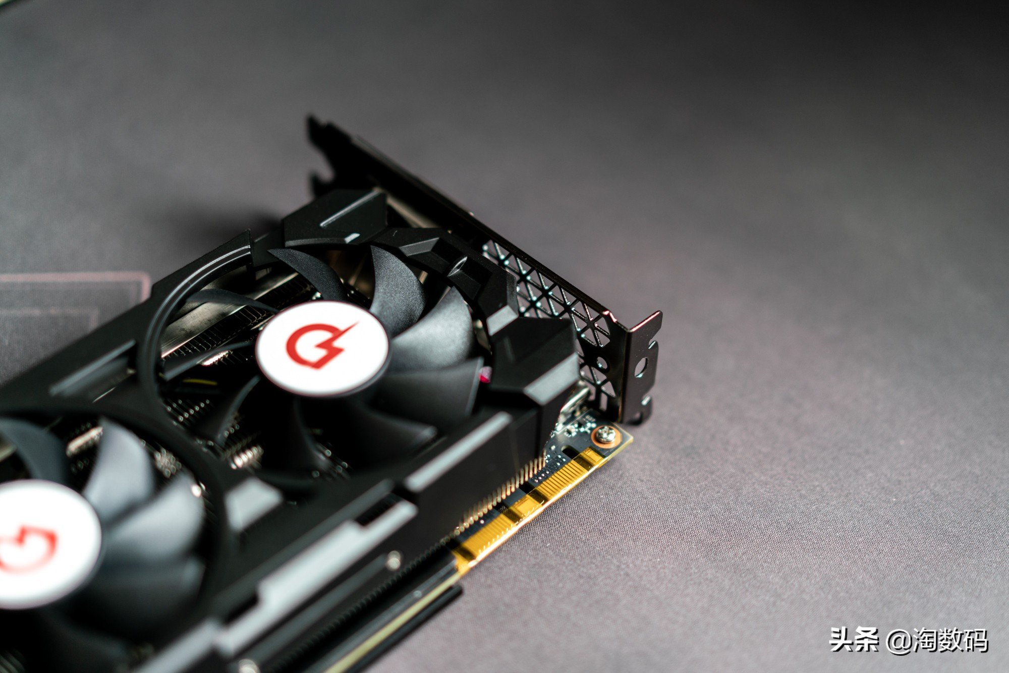 ￥1799买GTX1080全新显卡，你这让GTX1660Ti怎么活？还带一年保修