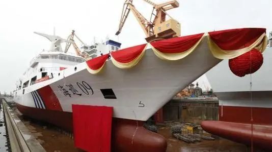 呼和浩特一幼儿园多名孩子身上现针眼；印度试射可载*弹核**头导弹；海口一父亲为骗保将智障儿子狠心推下海