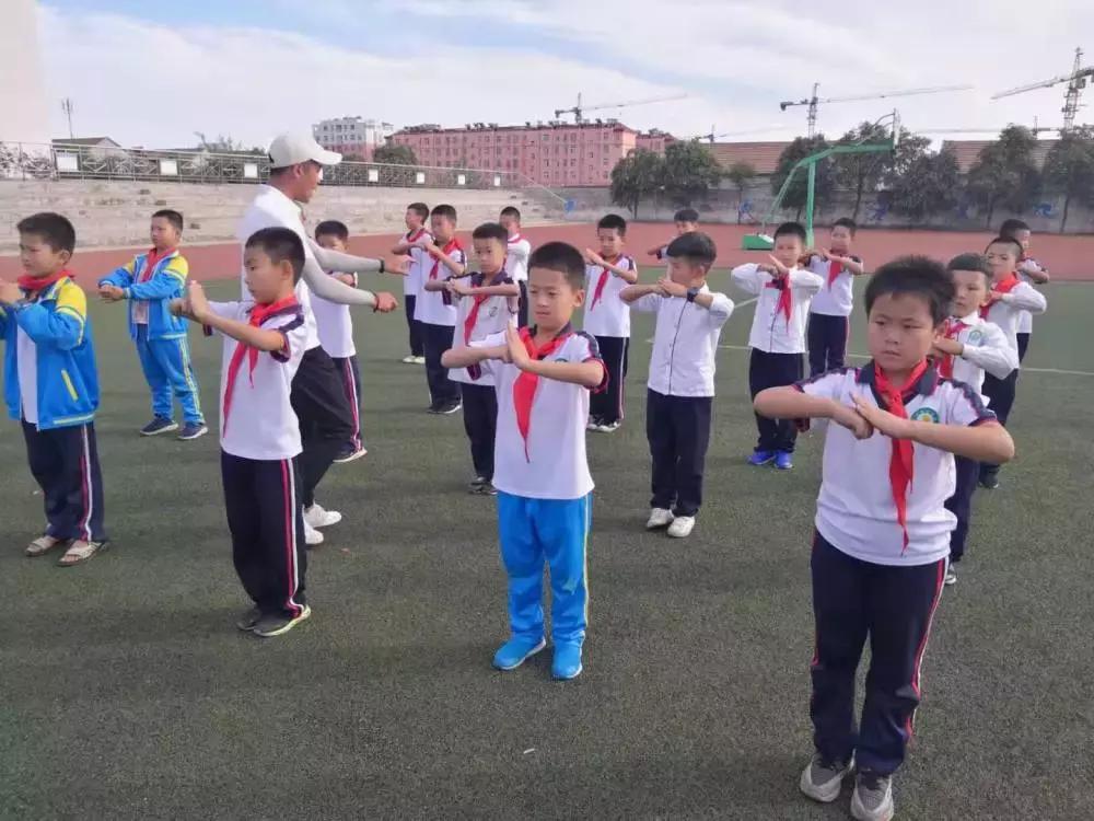 小学未成年思想道德建设活动方案,未成年人思想道德建设幼儿园教案