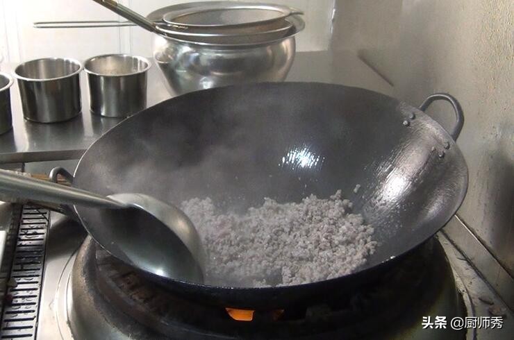 香菇酱做菜,家庭自制鲜香菇酱的做法