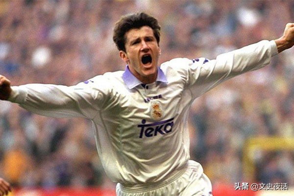 历史9大足球巨星,历史上有哪些11号足球球星