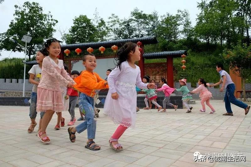 我叫成县,这是我2019年的自拍照