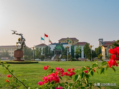 滕州一中全部名单,滕州一中百年名校