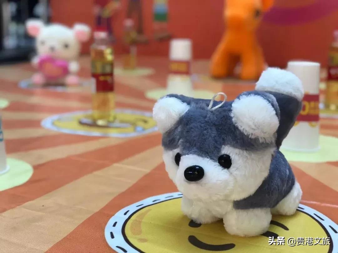 全家人一起欢欢喜喜过大年,所有人一起来拜年