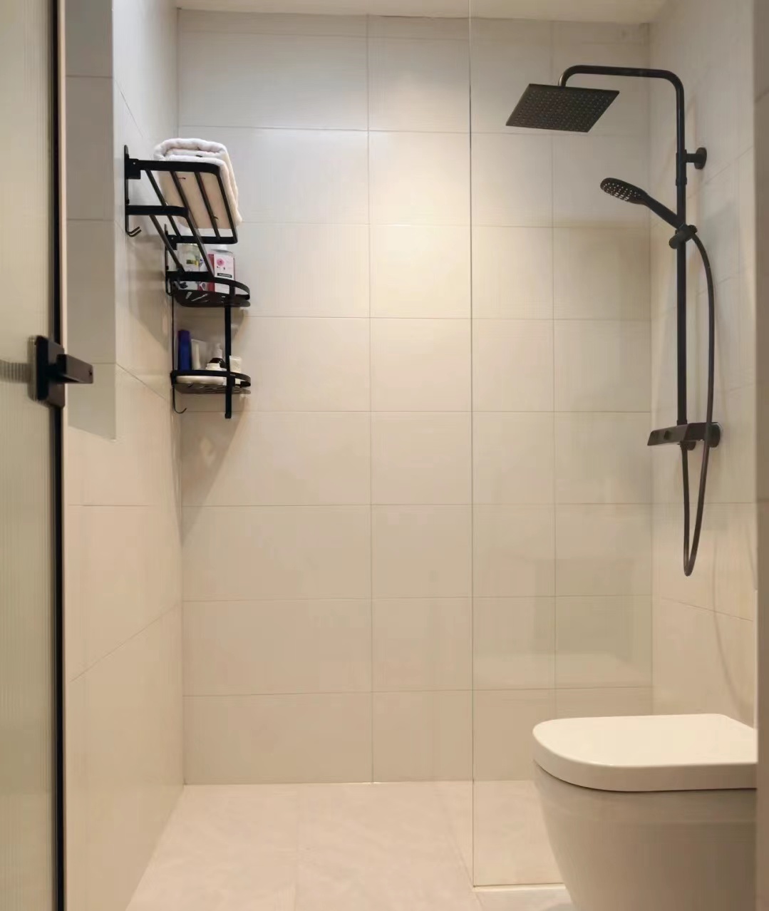 极窄超长卫生间最佳布局图,超小卫生间设计有哪些技巧