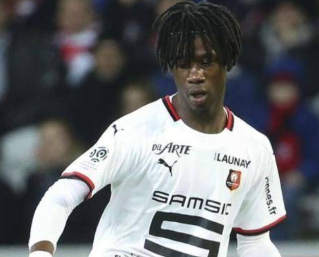 足坛u20新星排名前十名,世界足球前10名u23球选