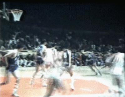 原篮球运动员穆铁柱现况,穆铁柱最伟大中锋