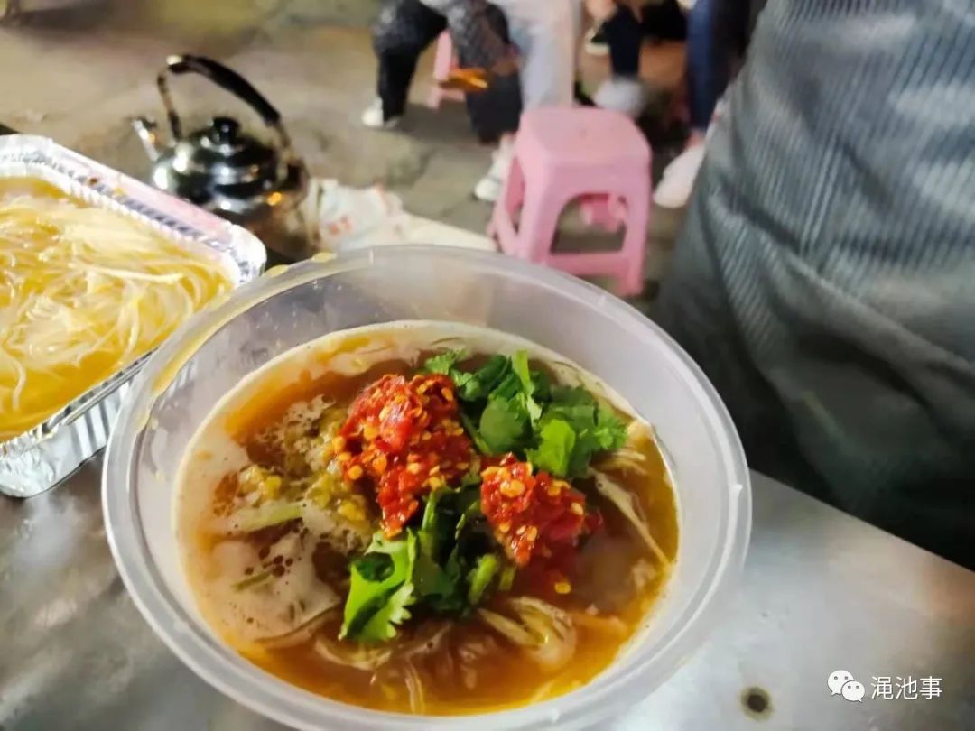 夜市摆摊烤粉丝,摆摊卖烤粉丝经历