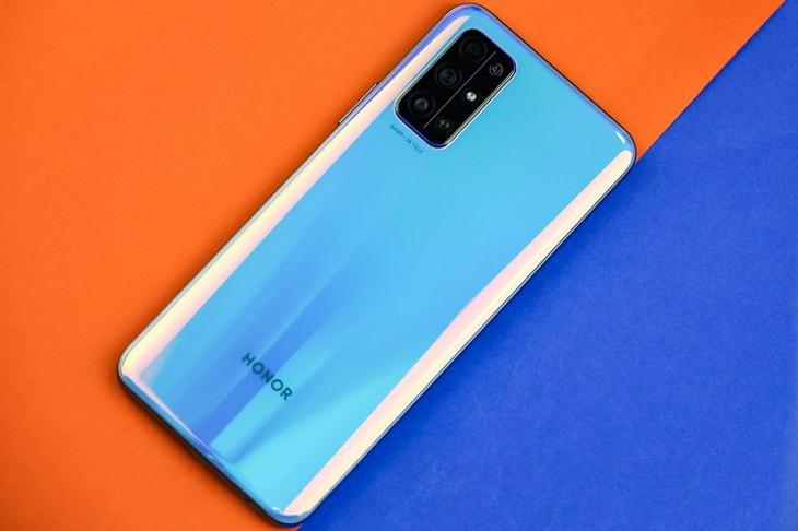 3倍长焦镜头拍视频,300mm手机长焦镜头拍人像效果欣赏