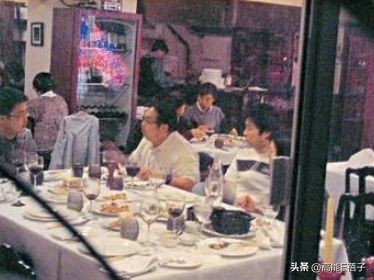 璞棬鍐嶈捣椋庝簯,棣欐腐璞棬涓変唬鍚嶅獩