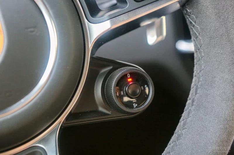 保时捷2024款卡宴coupe石英灰街拍,保时捷卡宴coupe2024款音响效果