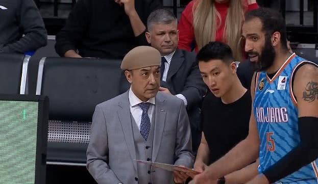 *疆新**惜败，全因1人指挥不力，2次错误用人，导致葬送了大好的战局