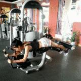 健身房器械使用大全讲解女生,健身房练腿器械使用顺序