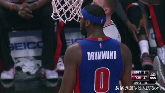 球衣都出过哪些问题?撕破、褪色、名字印错,CBA甚至还手写号码