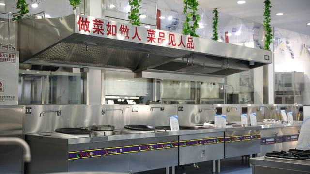 让厨房美好起来——记上海翼捷集团董事长张东平的创业故事