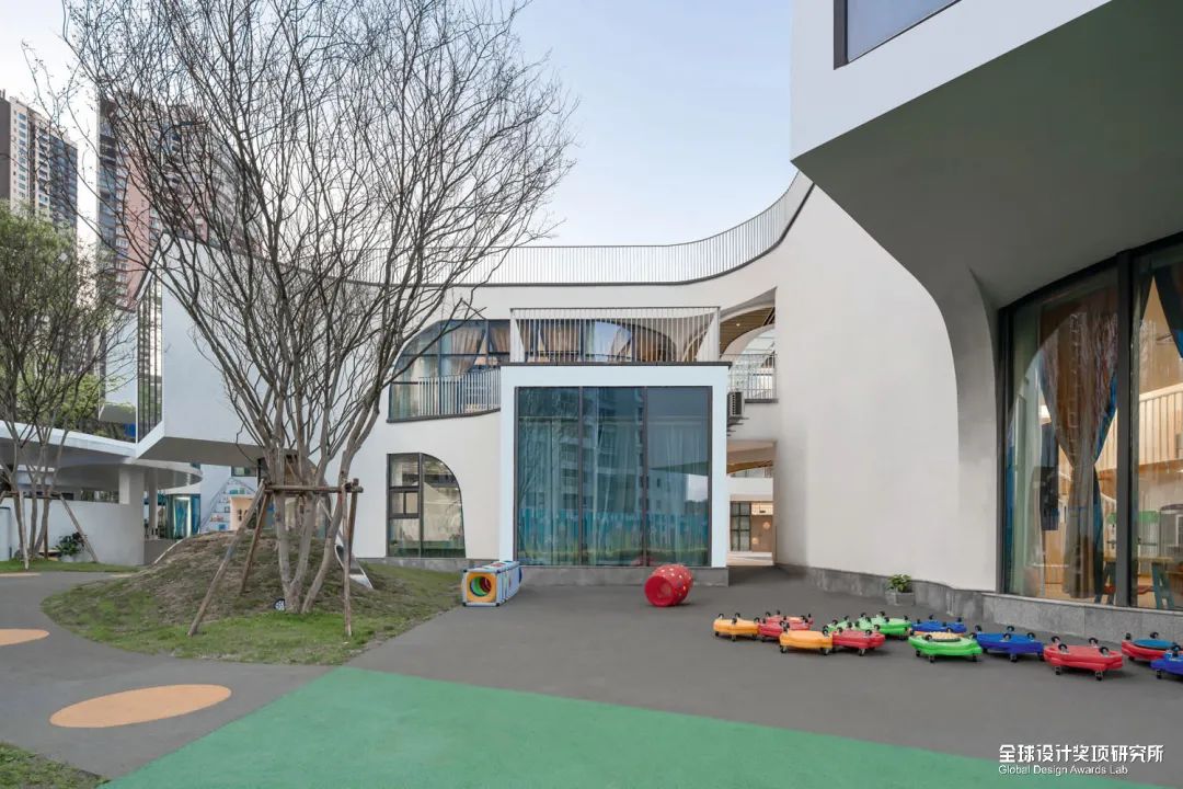 荣获2023德国红点最佳设计奖,德国iconic设计大奖推荐