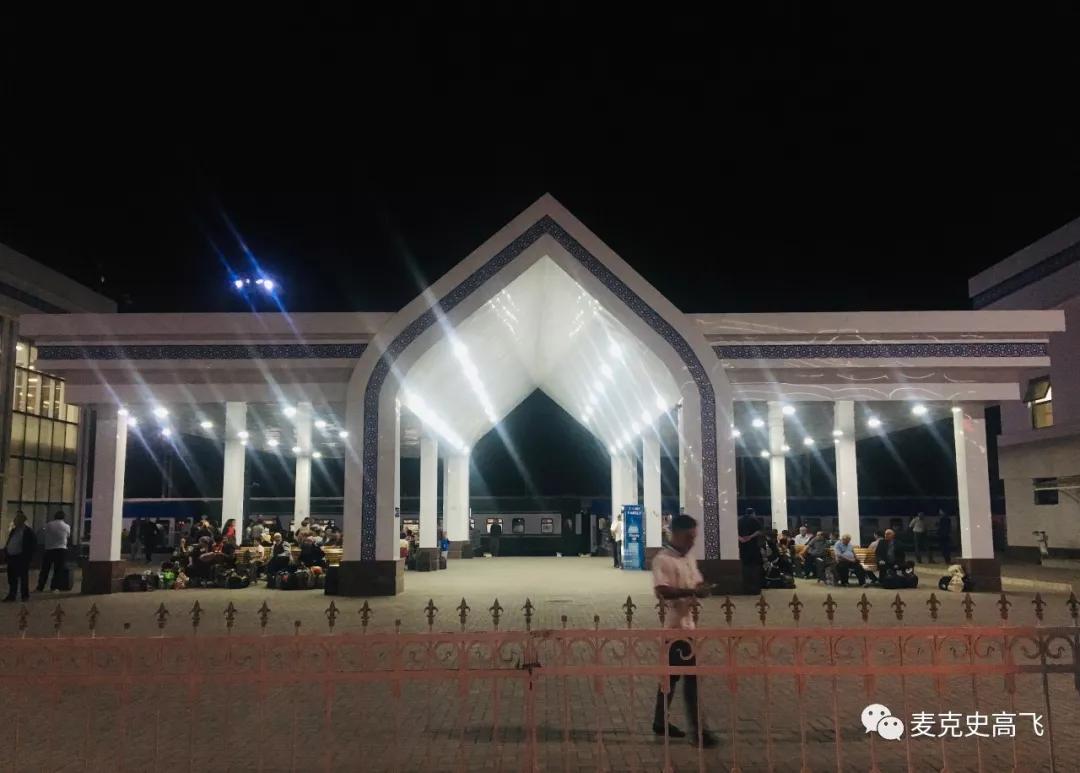 乌兹别克斯坦和俄罗斯矛盾,乌兹别克斯坦塔吉克斯坦冲突