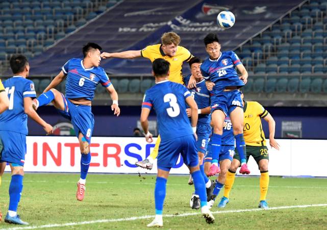 12强赛国足0-3不敌澳大利亚集结,国足十二强赛点球逼平澳大利亚