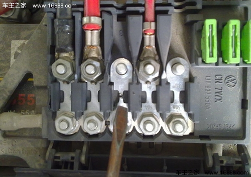 水温报警风扇频繁启动,风扇一直转水温报警是什么情况