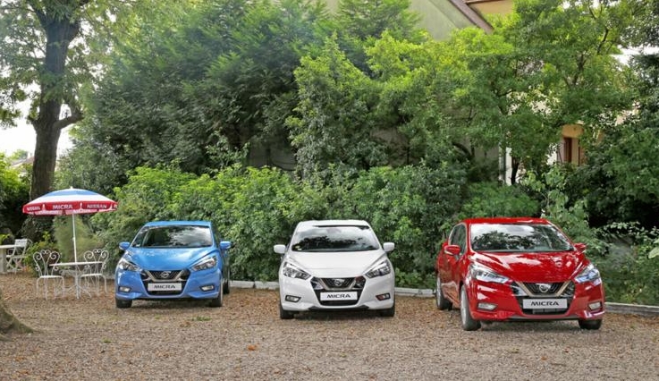 日产玛驰和飞度哪个空间大,日产玛驰三厢2019款