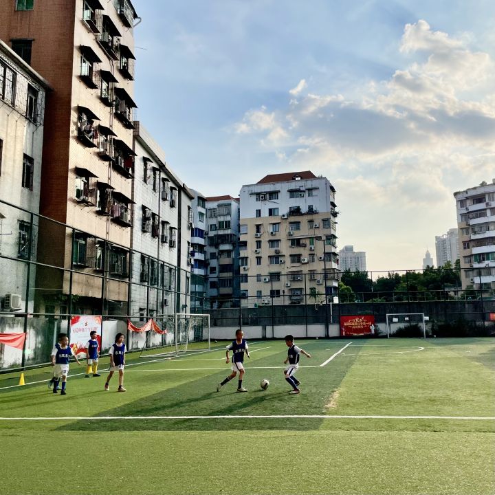 城中村足球,广州城中村足球场