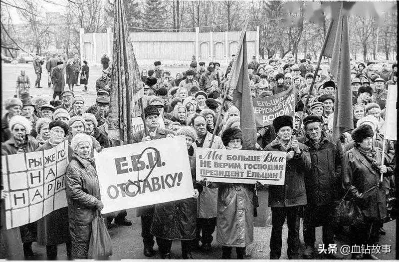 普京单手摆动动作,普京重大军事动作