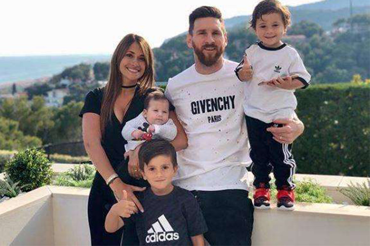 “世界足球先生”梅西,连房子的设计都体现着对足球的深沉热爱。