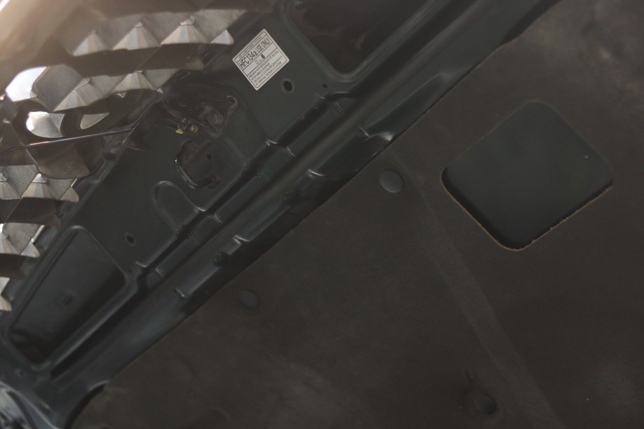 怪兽修车:修复一辆09款中东版丰田霸道,最终旧车变新车