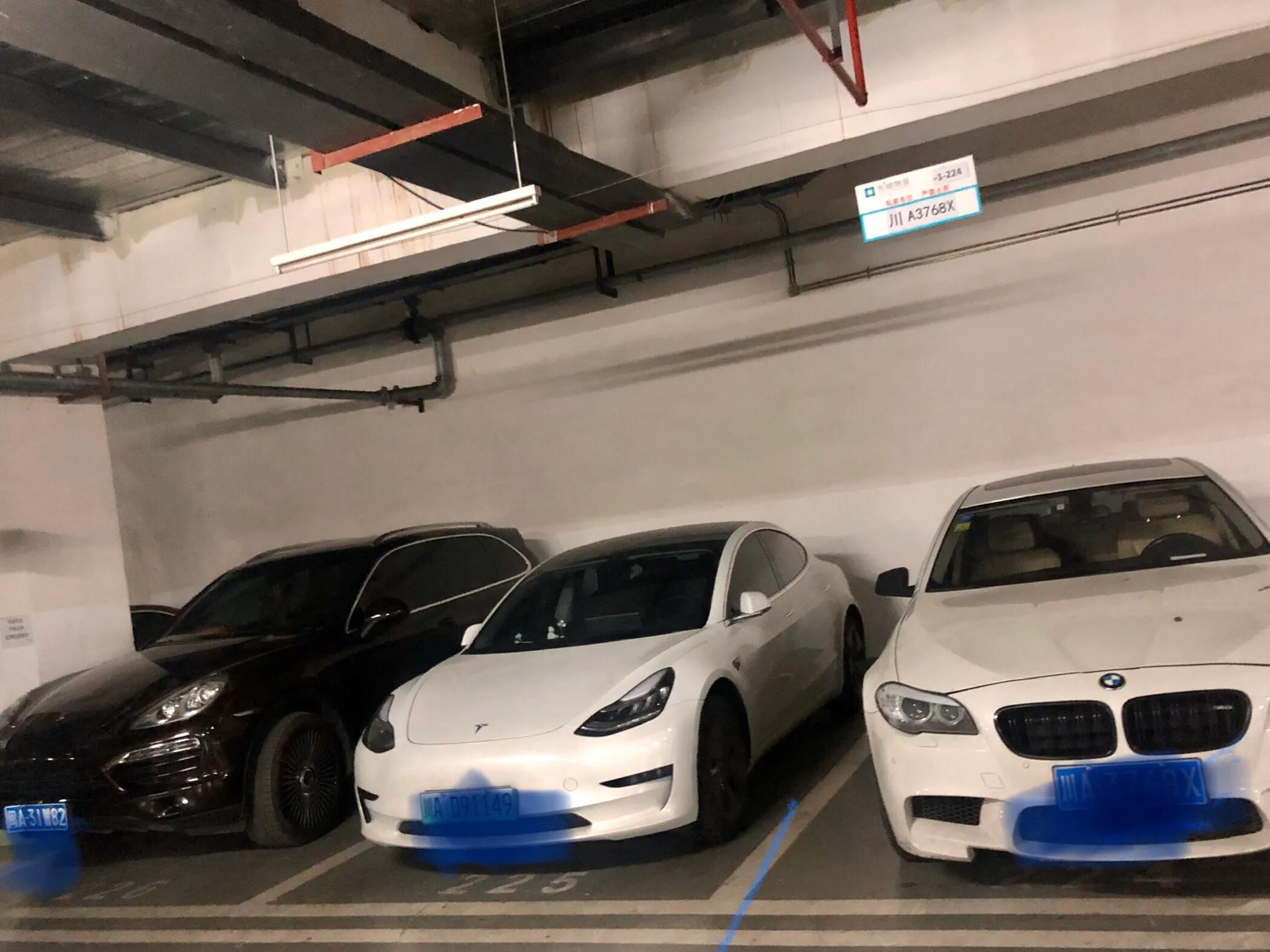 港汇恒隆广场高端顶级商圈,港汇广场