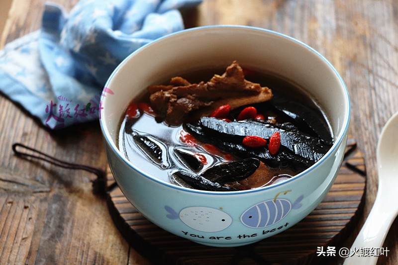 有灵芝的灵芝煲汤怎么做,灵芝孢子粉炖什么汤好喝