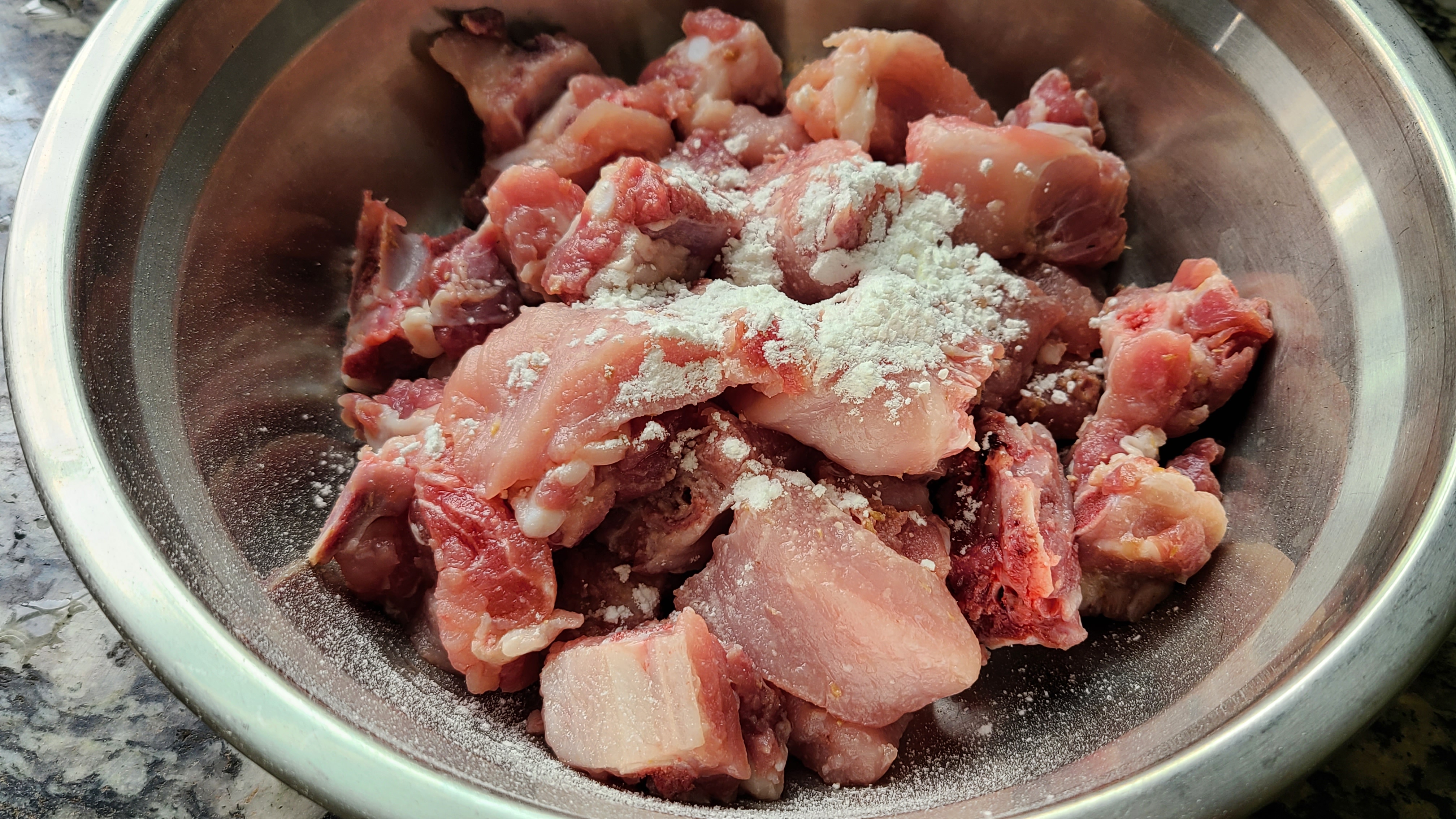 排骨广东人的做法,广东人焖猪排骨最正宗做法