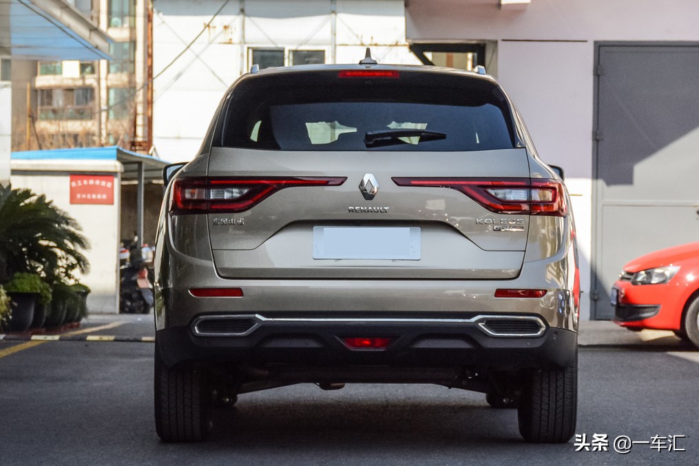 雷诺汽车suv科雷傲最新款爆改,海外版雷诺科雷傲最新款
