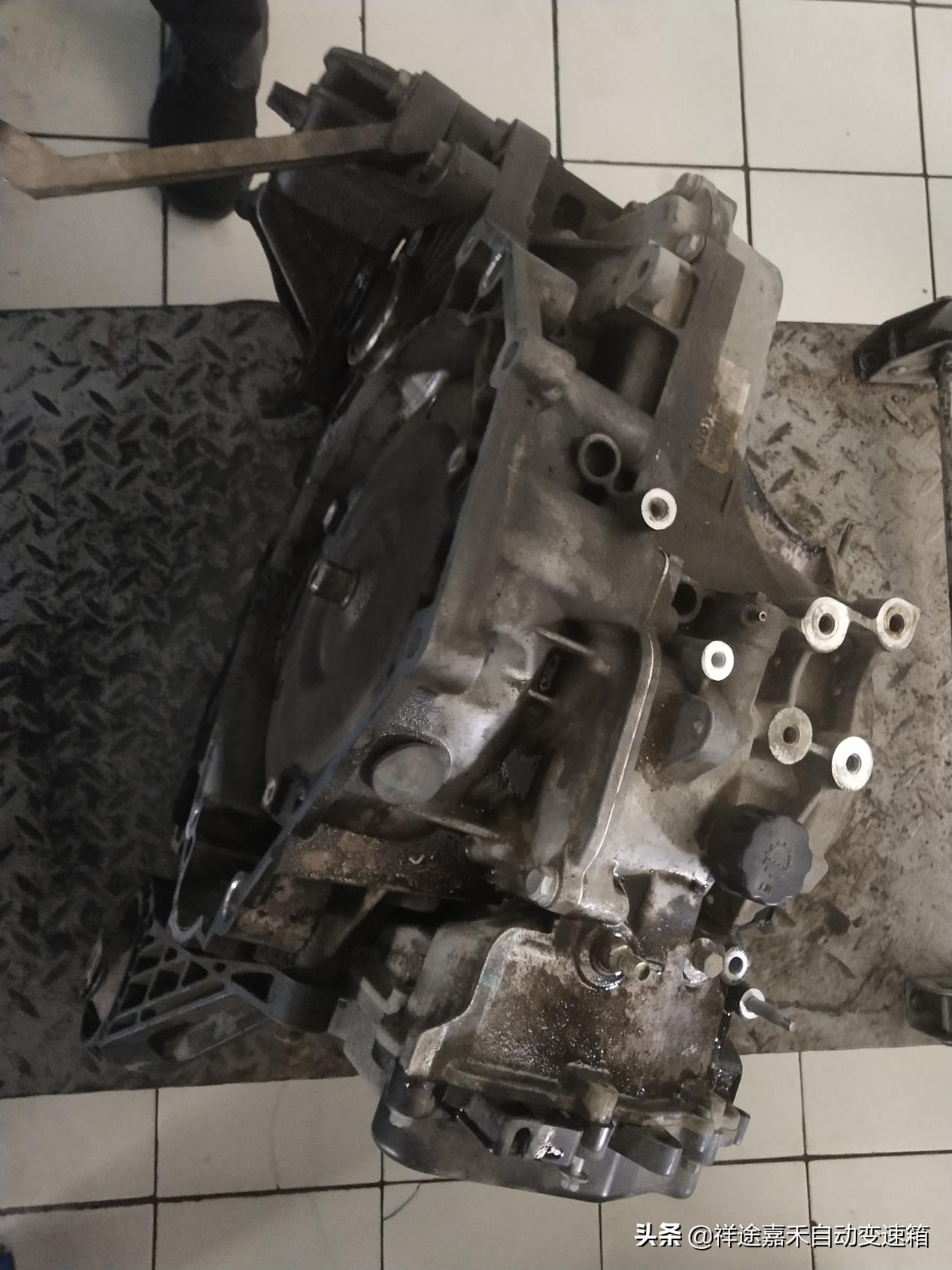 老款别克君越维修费用,2010年别克君越维修