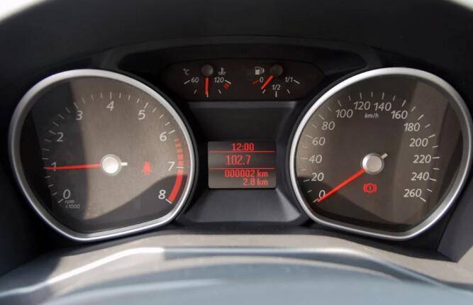 开了一年的蒙迪欧12万值得入手吗,15款12万公里的蒙迪欧值得买吗