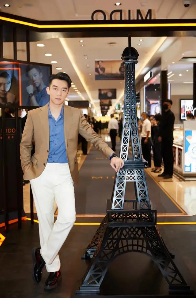 郑恺美度表视频 (郑恺亮相瑞士美度表新品发布盛典)