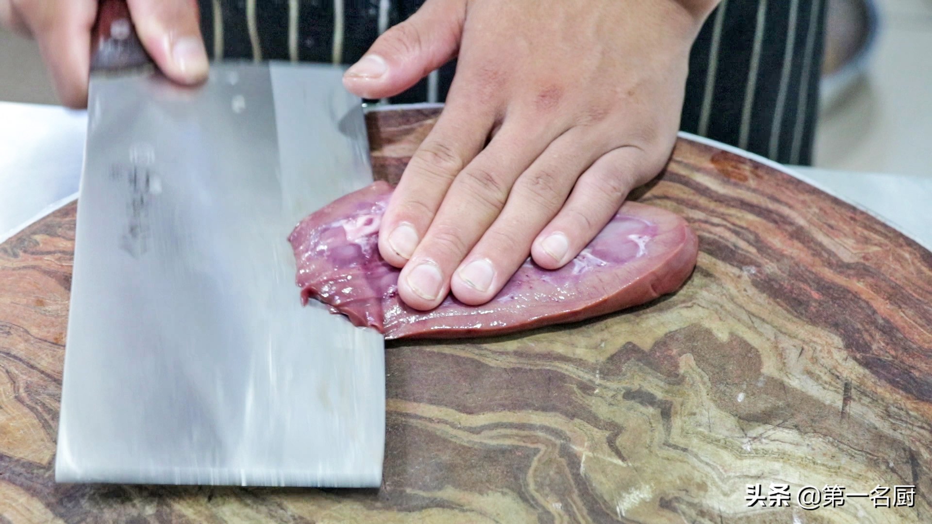 这才是爆炒腰花的正宗做法,爆炒腰花最正宗的做法