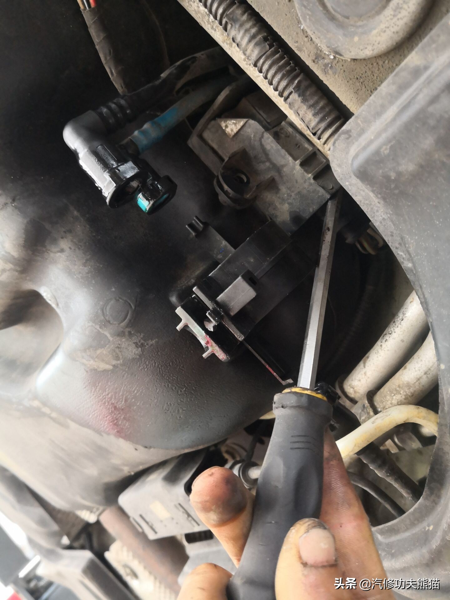 大众夏朗烧机油用什么燃油宝,2012款夏朗2.0t烧机油怎么处理