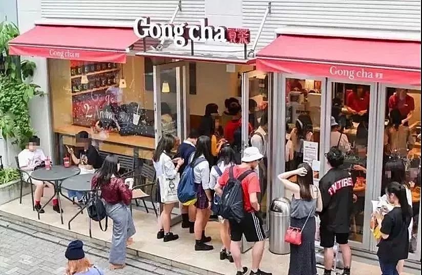 奶茶出海月净利21万威胁星巴克在美国开奶茶店的创业“小生意”